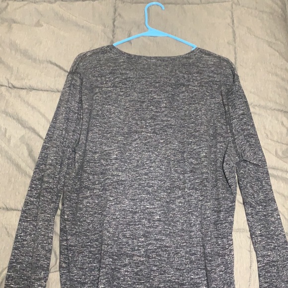 Men’s Hollister Shirt - Picture 3 of 3